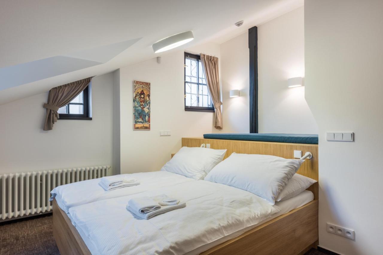 Fancy Apartments By Prague Castle Buitenkant foto